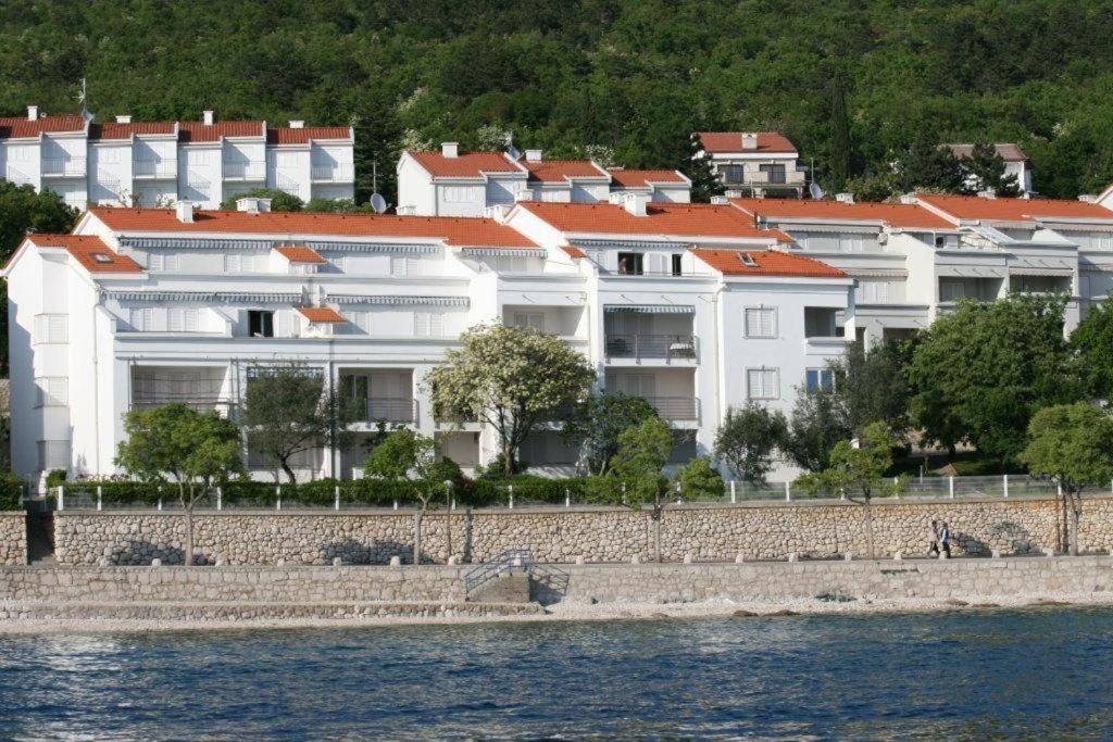Luxury Studio Apartment Honeymoon Selce Luaran gambar